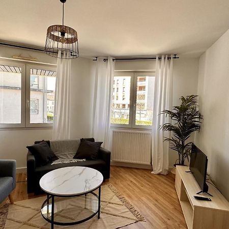 Villeurbanne • T2 Fraternite • Hostisy Esterno foto